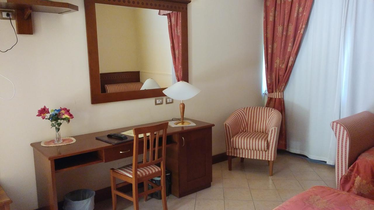 Hotel Turrita Arrone Eksteriør bilde